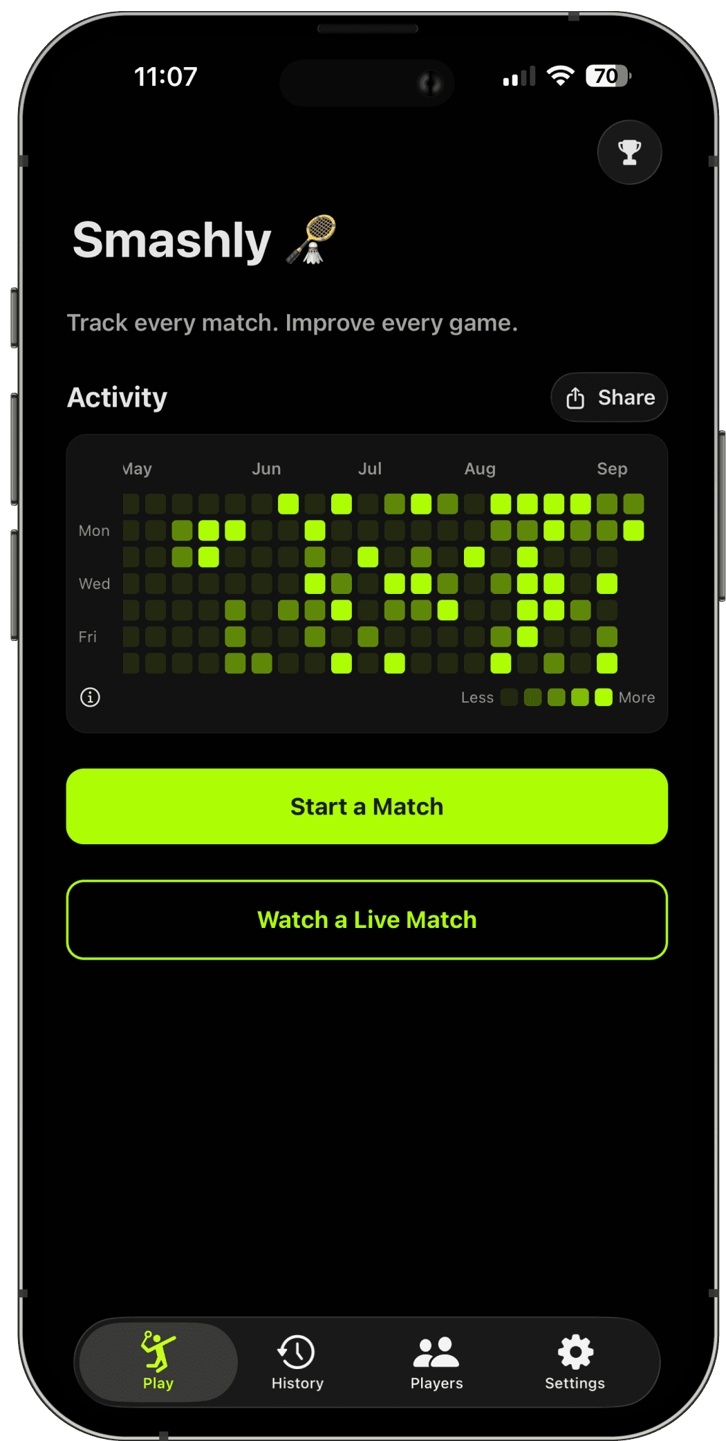 Smashly home screen — start a match, track the score, and invite others to watch live with a join code.